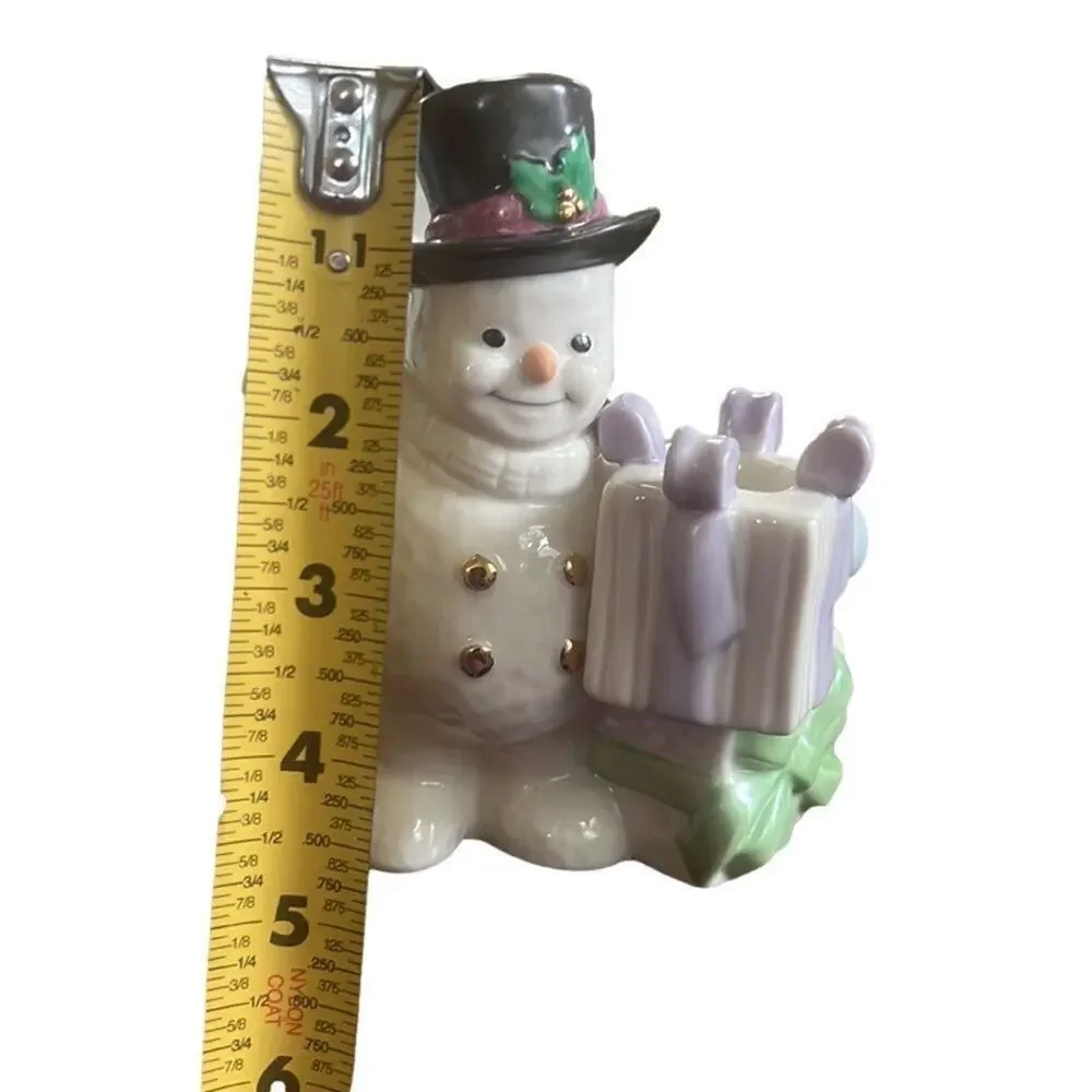 LENOX THE SNOWMAN CANDLESTICKS FINE PORCELAIN CHRISTMAS CANDLE‎ STICK HOLDER.